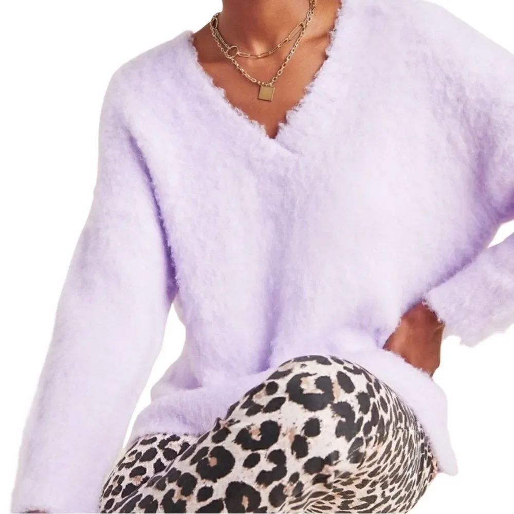 Anthropologie Simone V-Neck Cozy Lavender Box Cut Sweater • XS